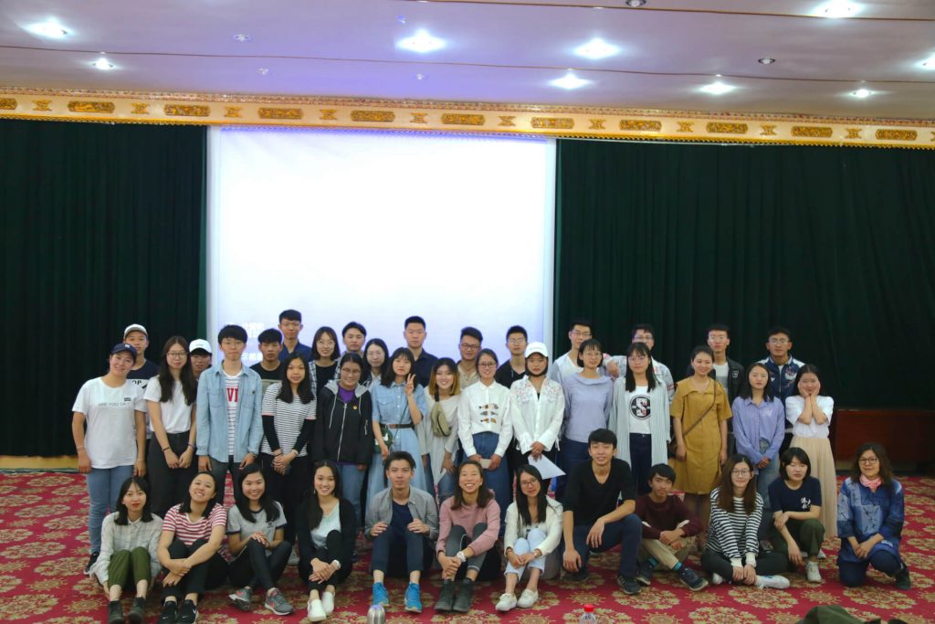 經過數天的旅程和交流環節，我們更於旅程完結之際，與西藏大學合辦研討會，讓雙方同學交流考察所得。